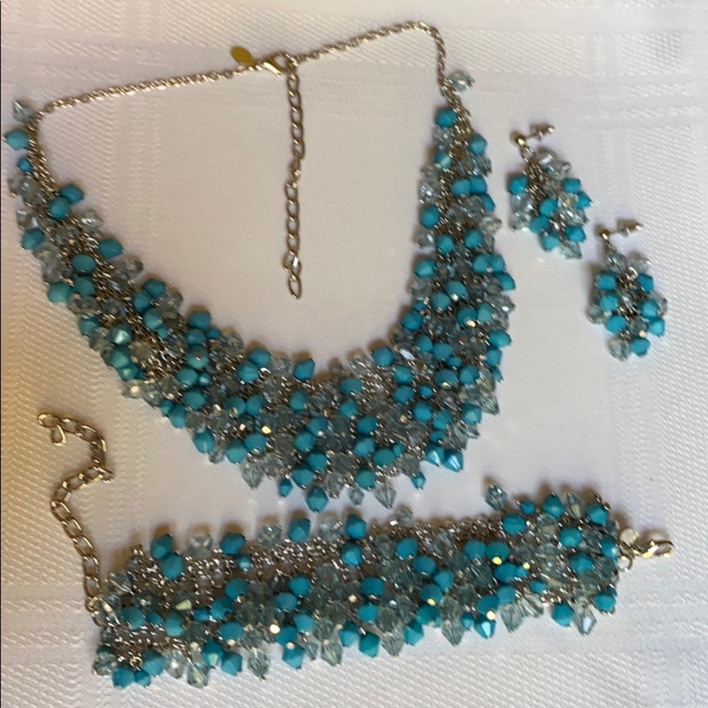 Faux Turquoise Bib Necklace - Bracelet - Earrin…